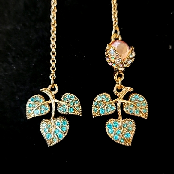 New Vintage! BETSEY JOHNSON Enchanted Garden Collection Ladybug Drop Earrings. - Picture 6 of 7